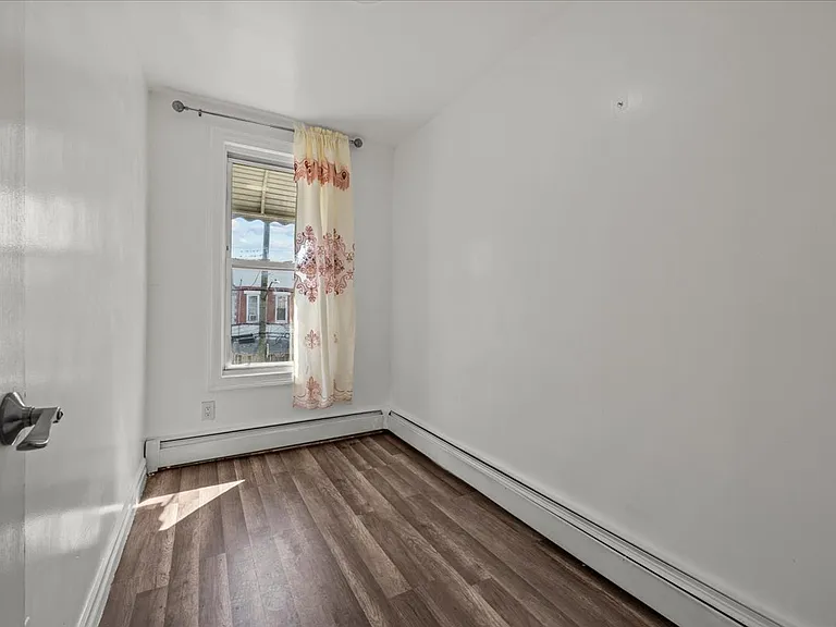 1311 Balcom Ave #2 — Photo 6