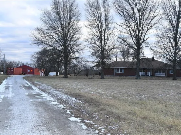 11503 State Route 2 Hwy, Freeman, MO 64746