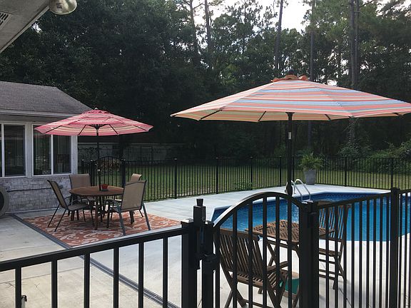 2nd image of 440 Herron Villa Ln