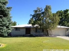 2nd image of 1355 W Woodhaven Cir