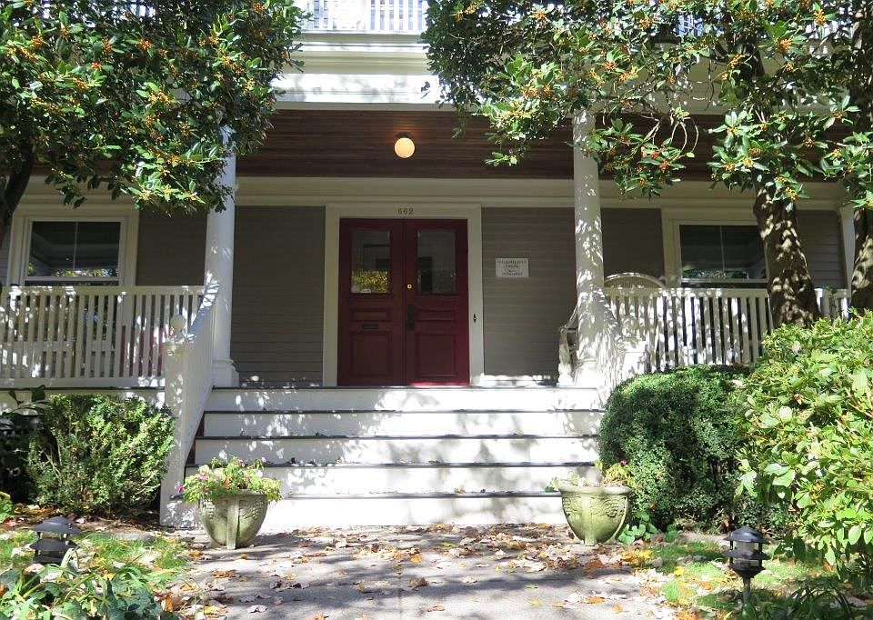 2nd image of 662 Angell St