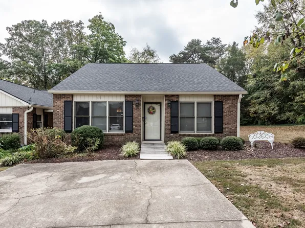 650 Camrose Cir NE, Concord, NC 28025