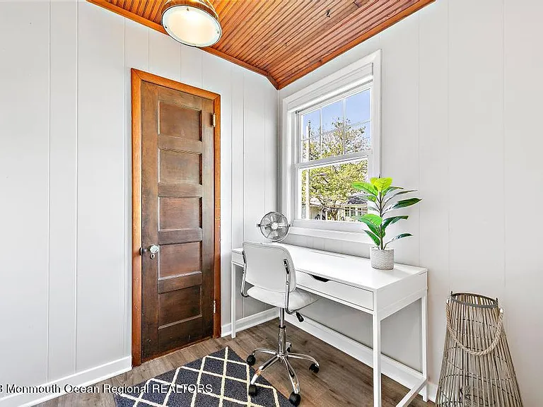 27 Shrewsbury Dr — Photo 43