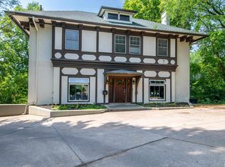 51 Forest Rd, Davenport, IA 52803