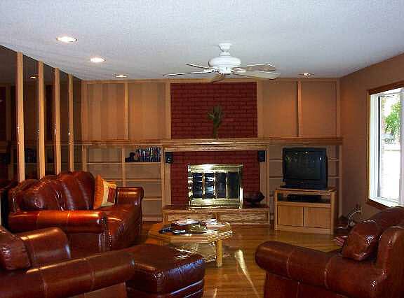 5th image of 926 N Stratford Ln