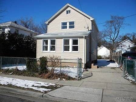 1st image of 103 E Pennywood Ave