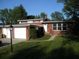 45466 Hecker Dr, Utica, MI 48317