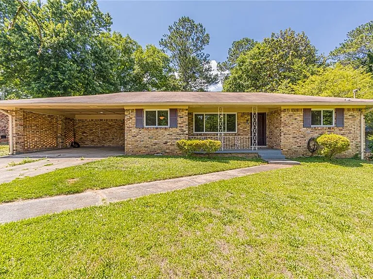 3213 Bobbie Ln — Photo 1