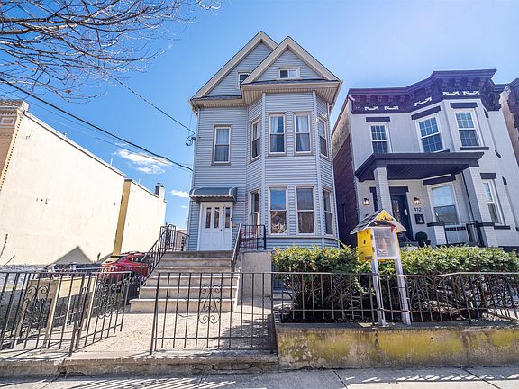 2nd image of 414 Gregory Ave APT 1