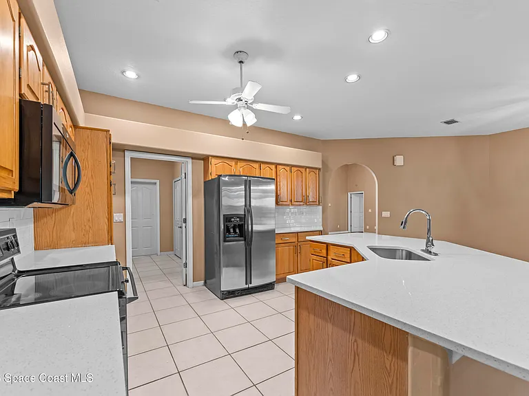 7922 Timberlake Dr — Photo 8