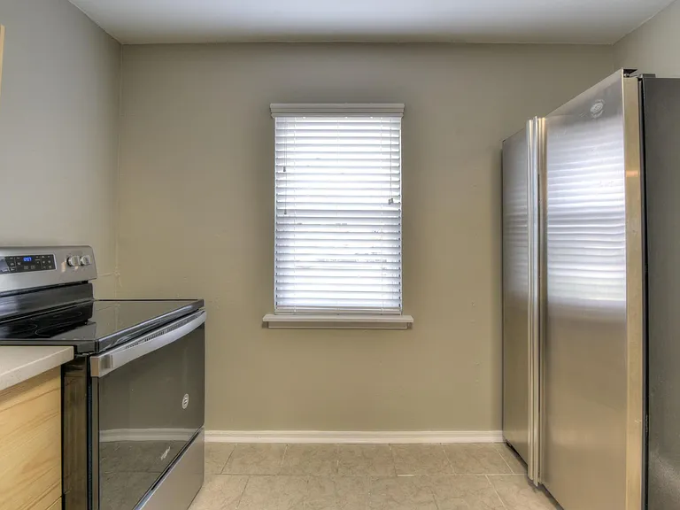 Stainless steel appliances and large French door fridge/freezer