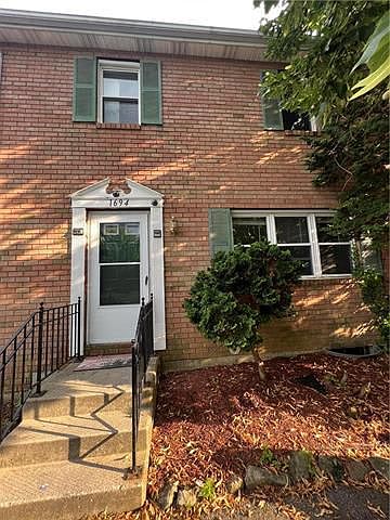 1st image of 1694 Angela Dr