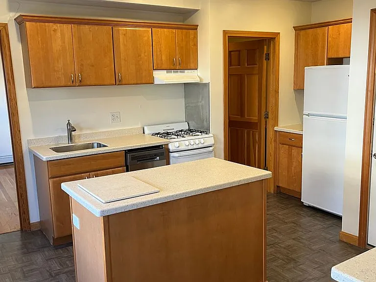998 Washington St #3 — Photo 10