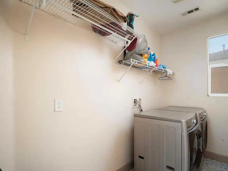 6107 Shasta Daisy Way — Photo 12