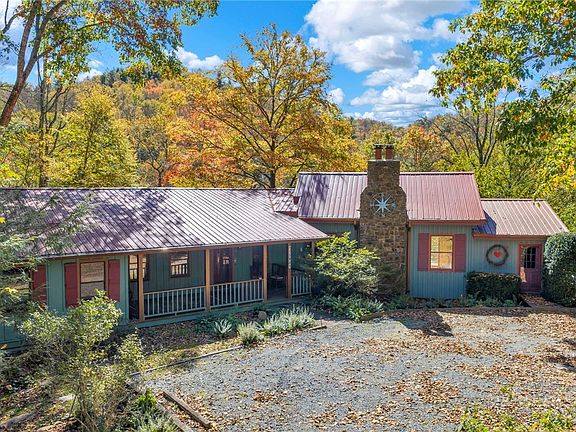 2nd image of 1590 Shulls Mill Road
