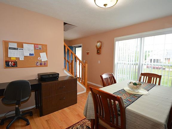 2nd image of 733 Willow Pond Ct