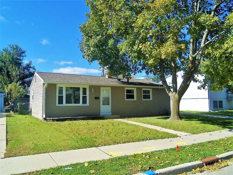 1st image of 141 Golfview Ln