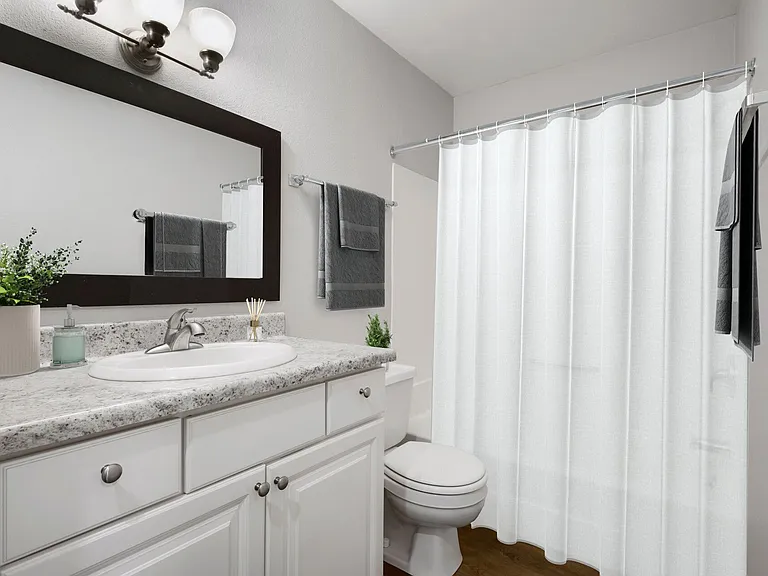 Hearthwood Apartments — Photo 11