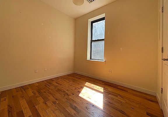 4th image of 593 Franklin Ave #9F