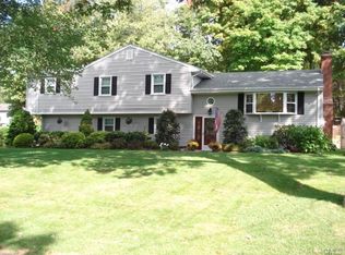 2 Canterbury Rd, Norwalk, CT 06851