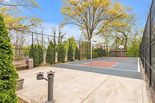 Sold by Compass | media 27