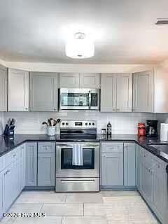 5th image of 214 S 17th St #B