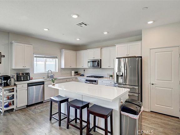 4th image of 31214 Linden Flower Rd