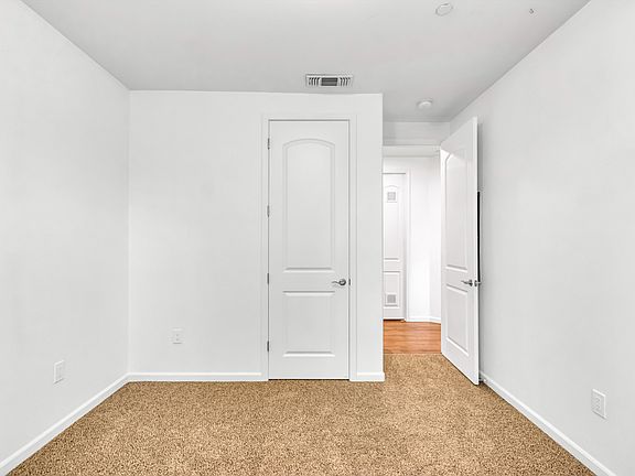 4th image of 2504 Memory Ln #305