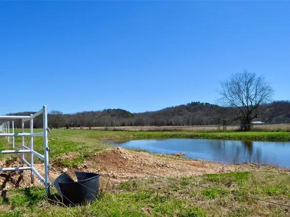 8840 N Highway 43, Maysville, AR 72747