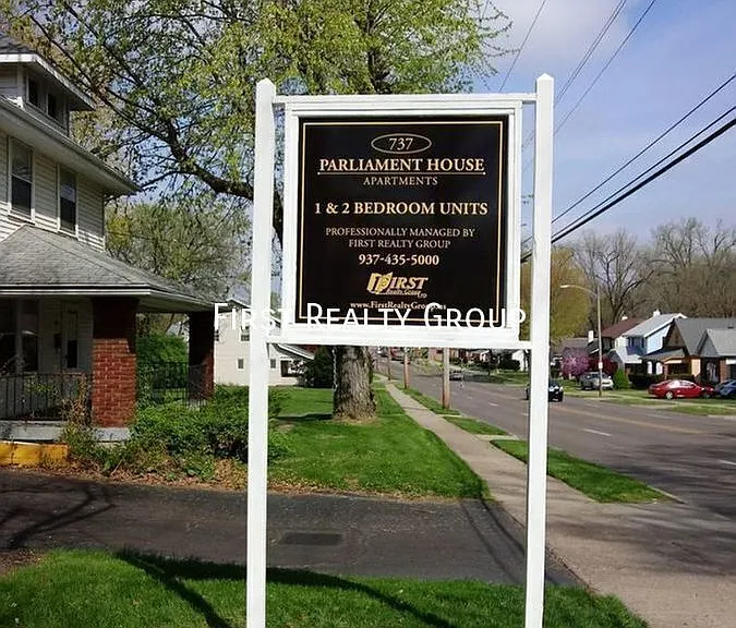 737 Wilmington Ave #13 — Photo 2