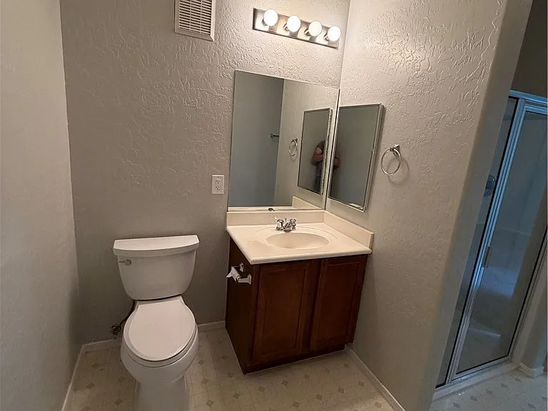6868 Sky Pointe Dr #1079 — Photo 8