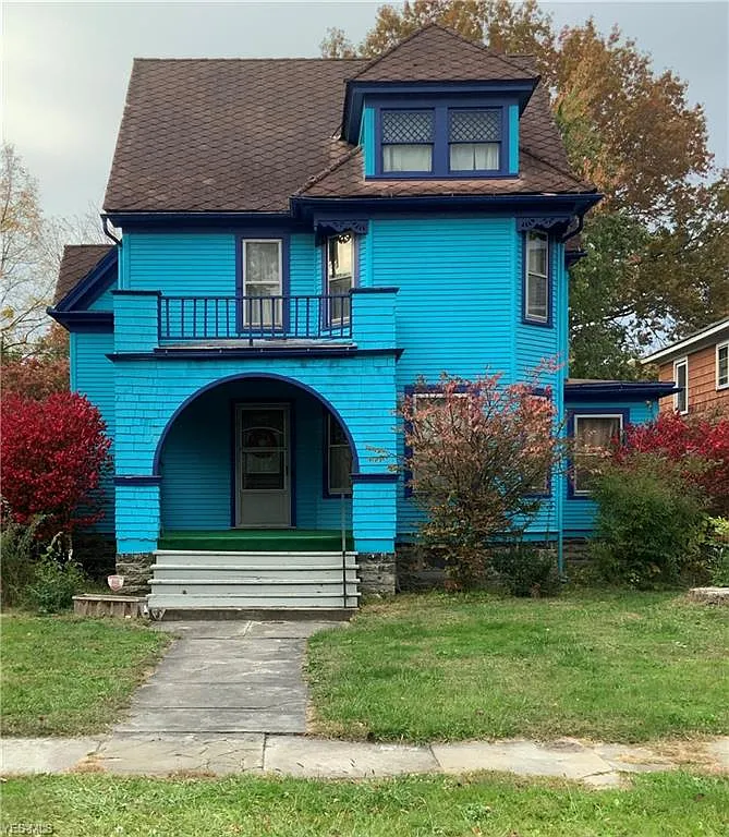 331 Washington St NE photo 1