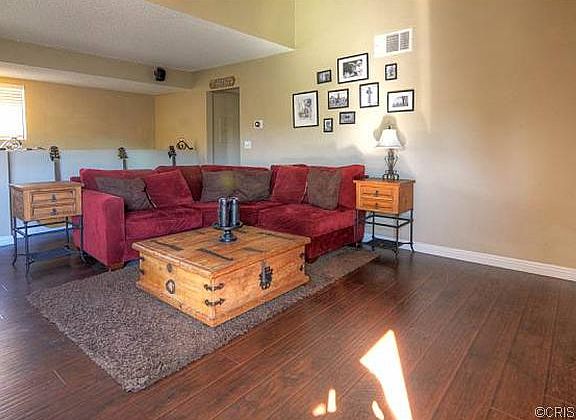 2nd image of 27121 Crossglade Ave #6