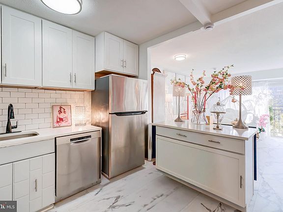 3rd image of 700 7th St SW APT 313