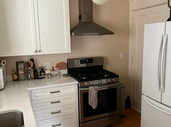 433 Holly Ave #4, Saint Paul, MN 55102