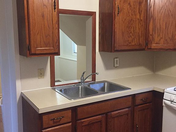 3rd image of 1776 8th St APT 4