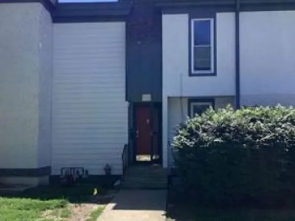 3931 S Crackerneck Rd #11, Independence, MO 64055