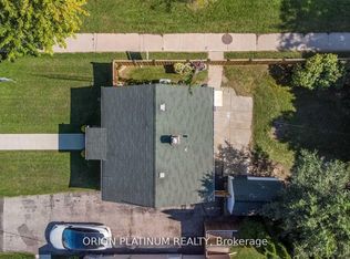 1 McCallum Ct, Toronto, ON M8Y1M6