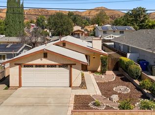 29523 Hunstock St, Val Verde, CA 91384