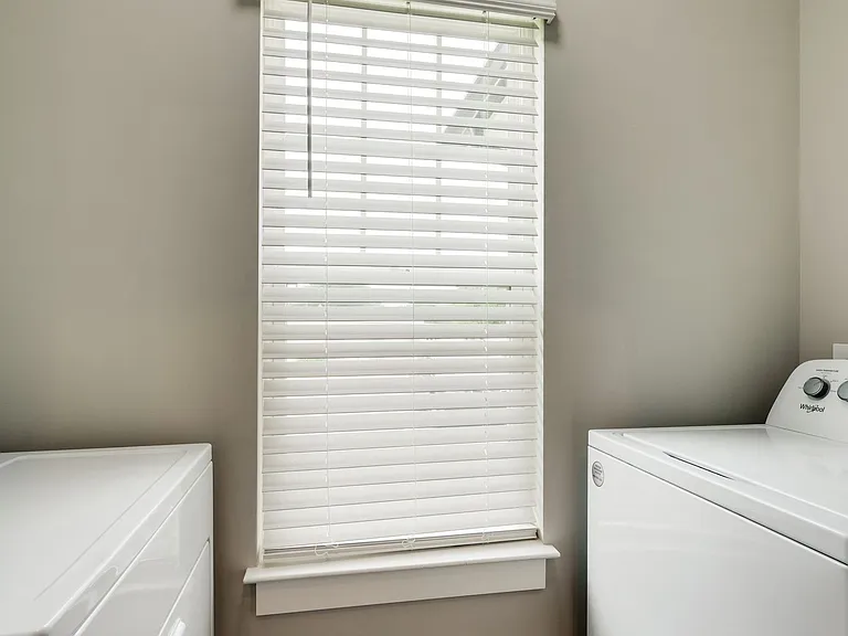 203 E Forge Ct — Photo 10
