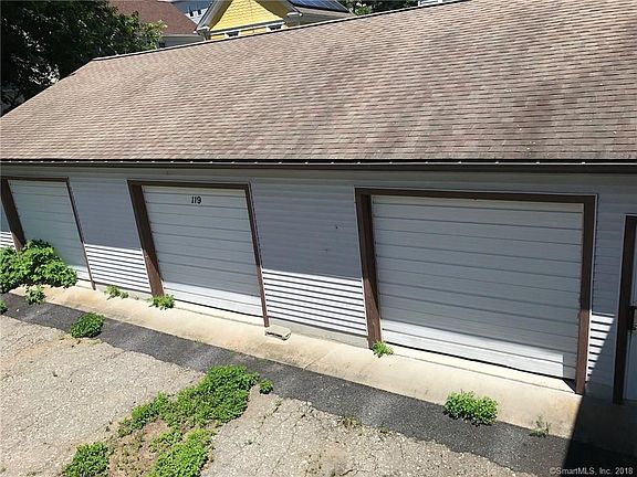 4th image of 119 Connecticut Ave