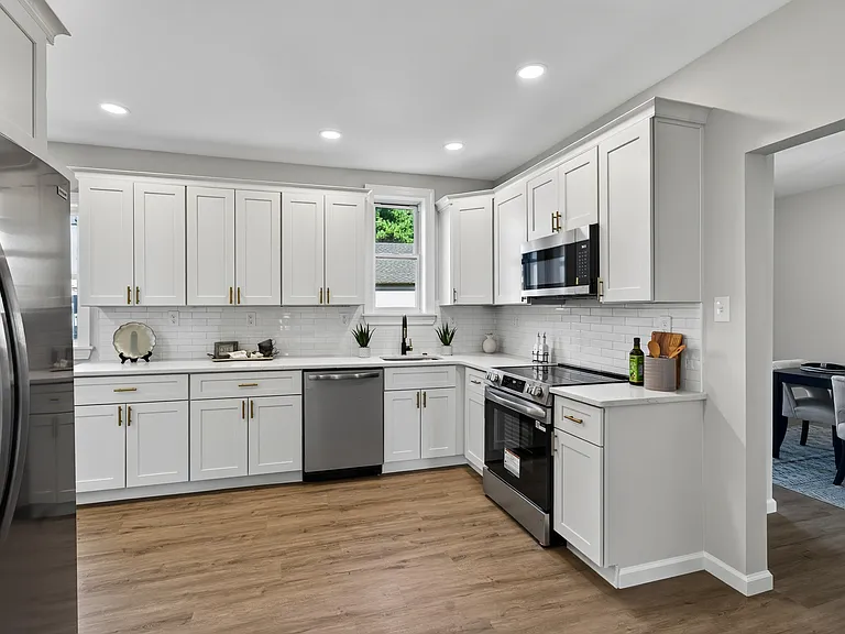6 N Brighton Ave — Photo 15