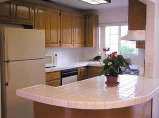 4425 Russell Ave #1/2, Los Angeles, CA 90027