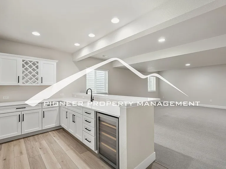 2398 Merlot Dr — Photo 21