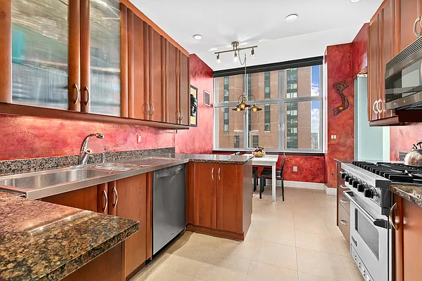 Rented by Corcoran | media 16