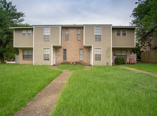 1801 Woodsman Dr APT D, College Station, TX 77840