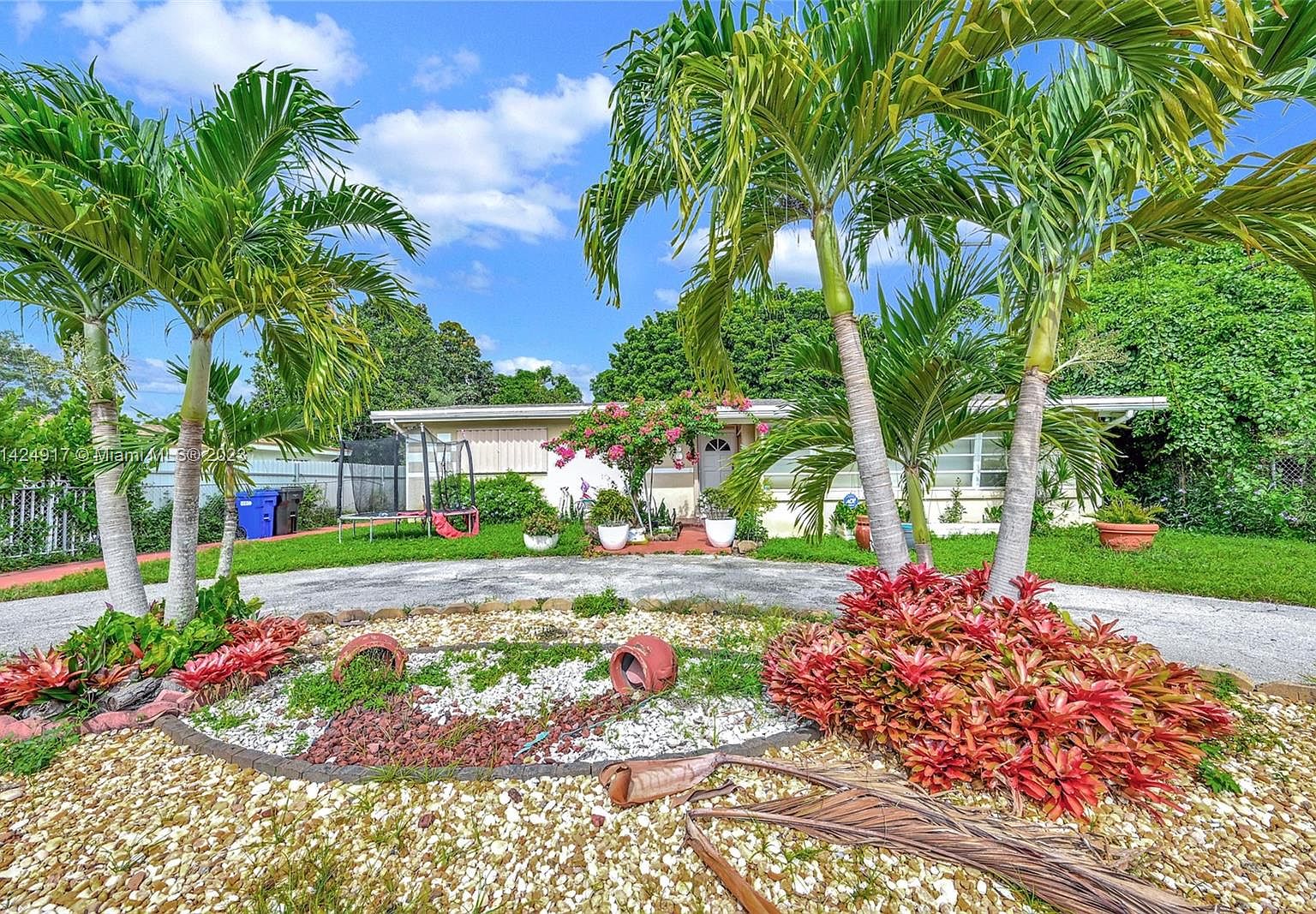 17600 NE 5th Ct, North Miami Beach, FL 33162 MLS A11424917 Zillow