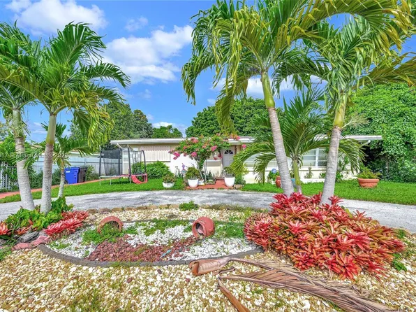 17600 NE 5th Ct, North Miami Beach, FL 33162