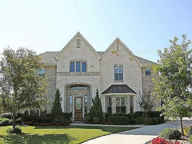 1st image of 6400 Lost Arbor Ct
