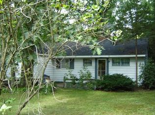 11947 Greenway Cir, South Lyon, MI